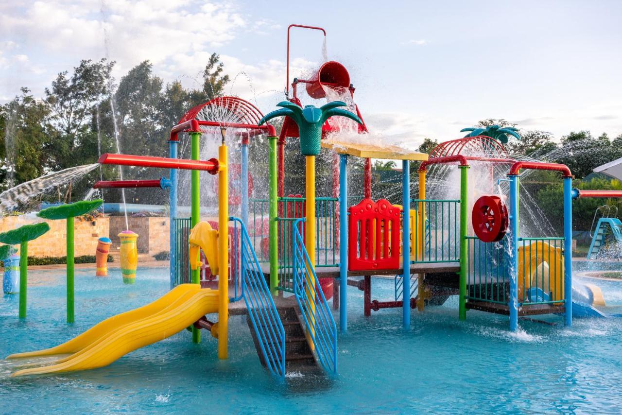 Fun Retreat Resort, Hotel And Ayurveda Spa Αρούσα Εξωτερικό φωτογραφία