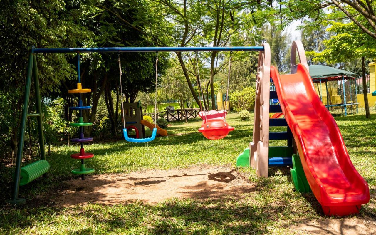 Fun Retreat Resort, Hotel And Ayurveda Spa Αρούσα Εξωτερικό φωτογραφία