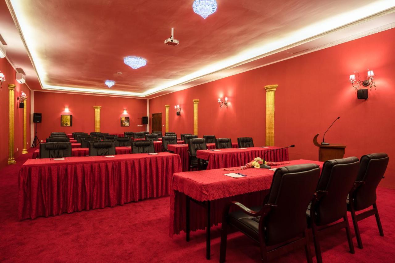 Fun Retreat Resort, Hotel And Ayurveda Spa Αρούσα Εξωτερικό φωτογραφία